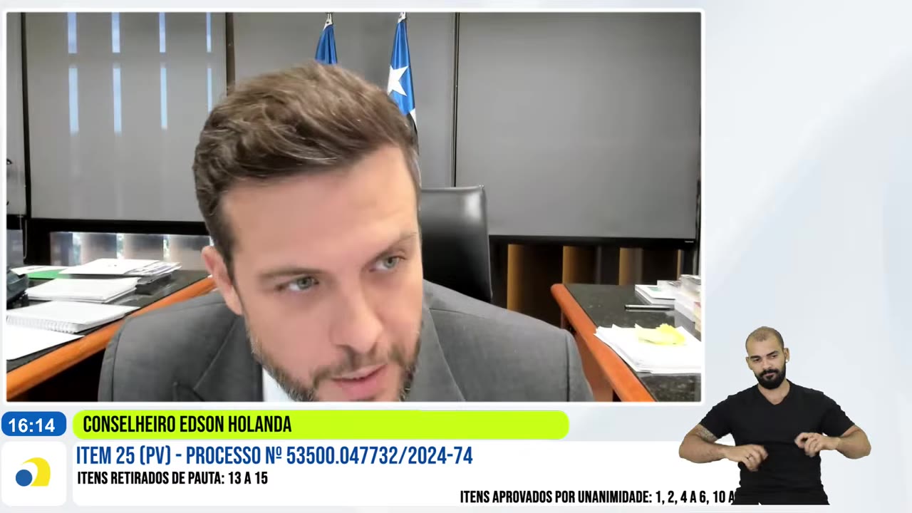 Conselheiros durante deliberação na Anatel